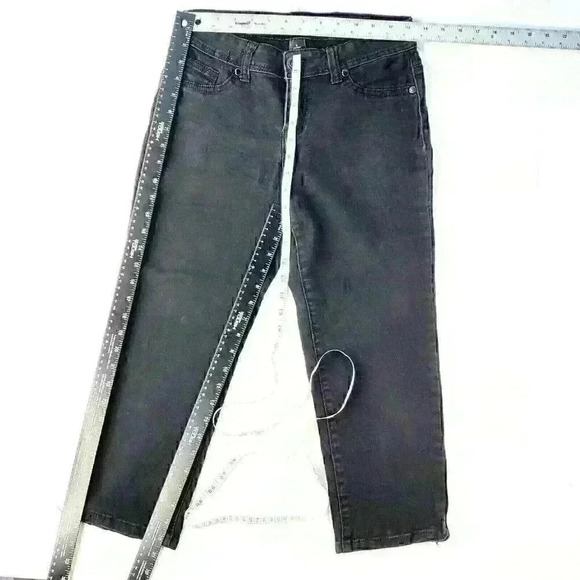 COPY - Roz & Ali Capri Dark Wash Cuffed Denim Women - Picture 5 of 5